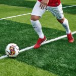 Khi nào nên chuyền, khi nào nên giữ bóng?